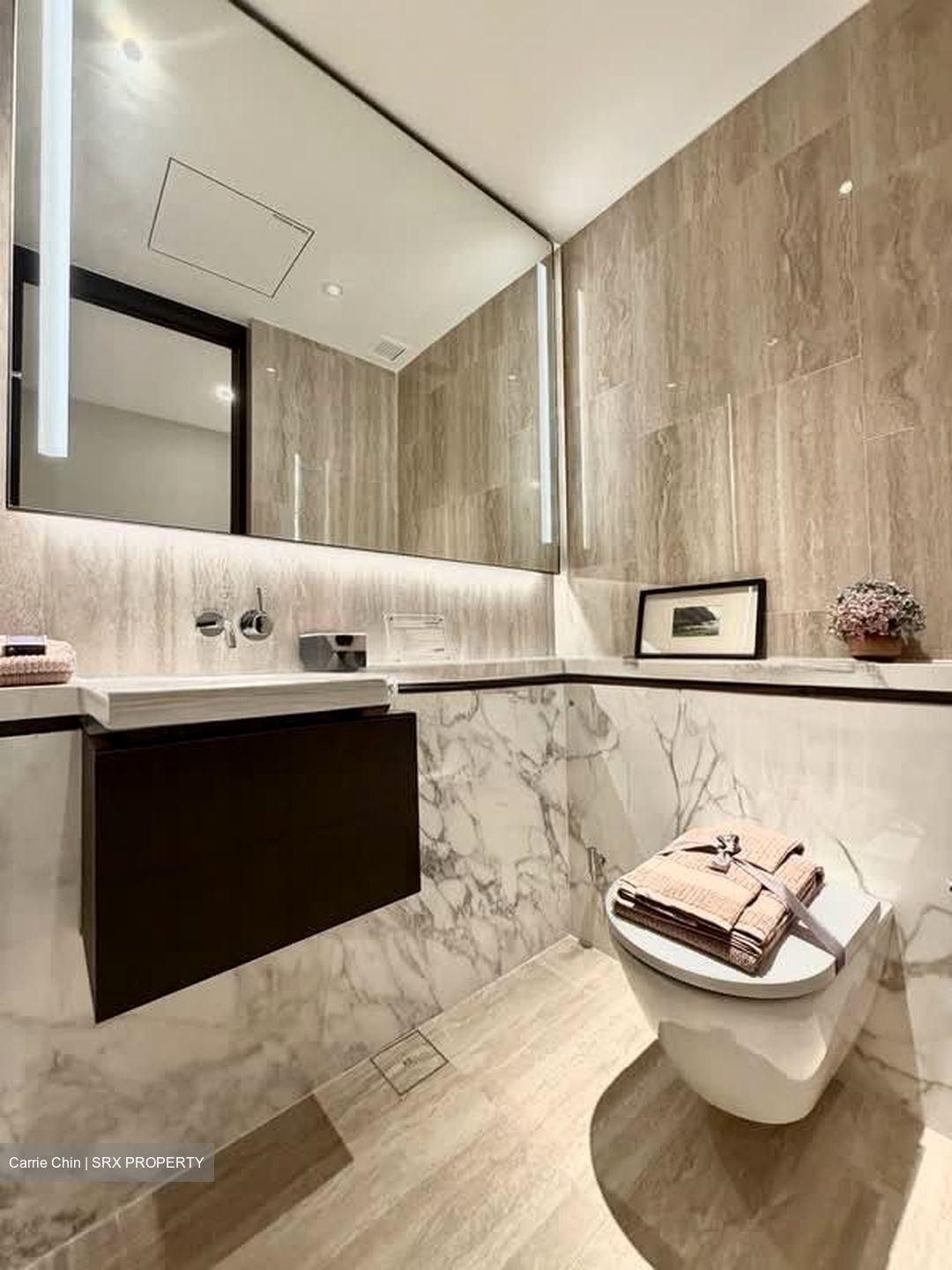 Newport Residences (D2), Apartment #576886681